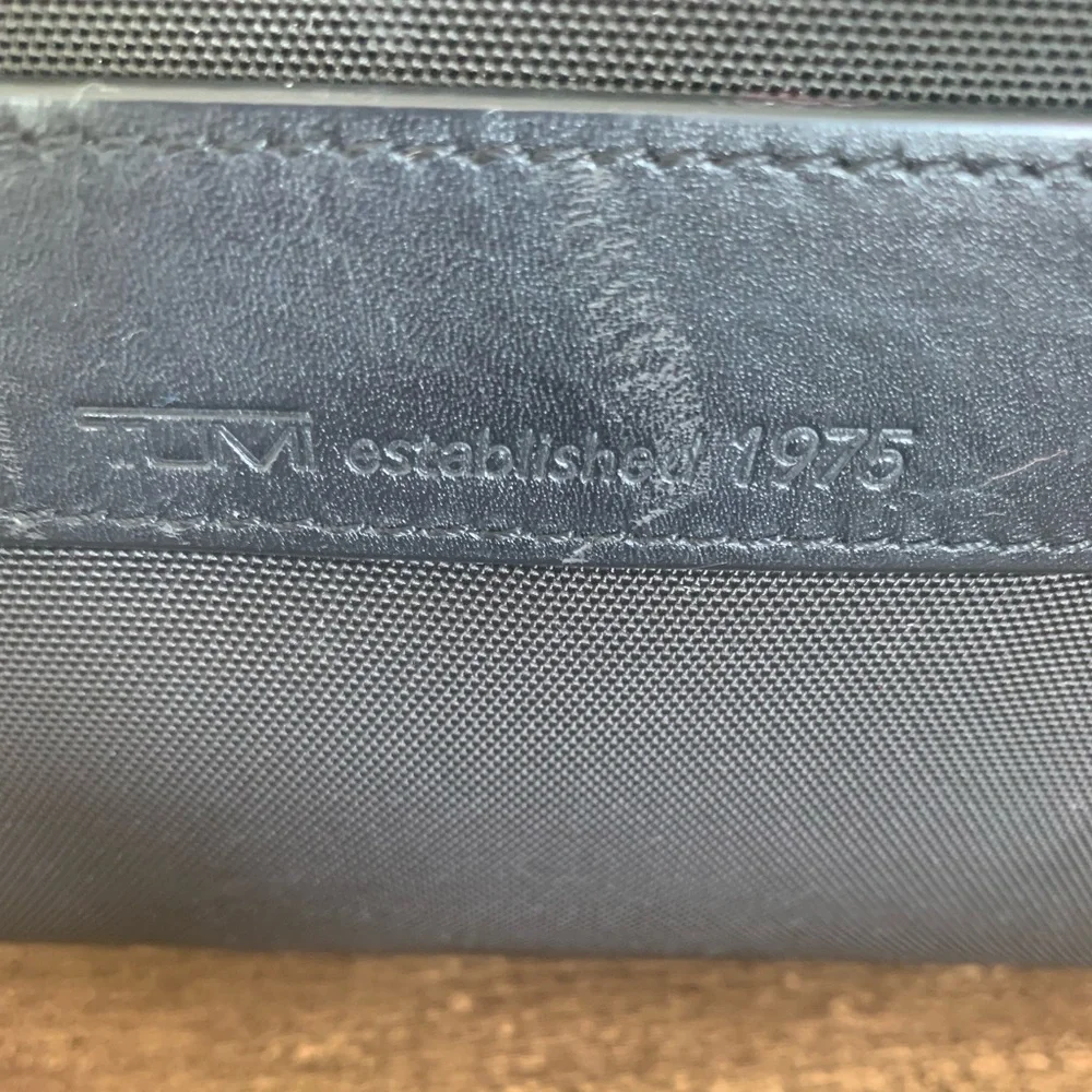 TUMI LARKIN 2-Way Business Briefcase Nylon and Leather Black